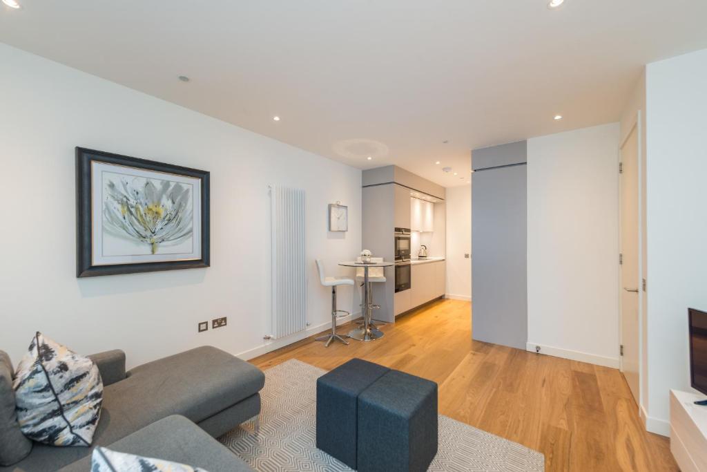 Quartermile Luxury Apartments room 4