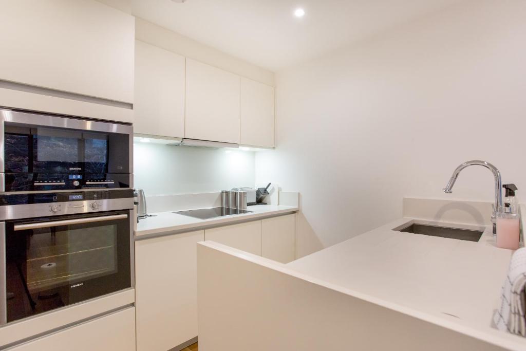 Quartermile Luxury Apartments room 5